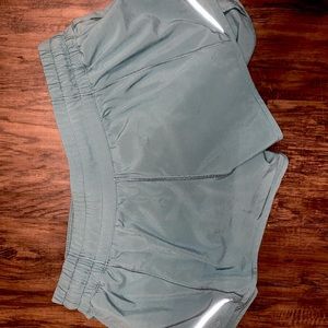 Lululemon hotty hot shorts 2.5” - green